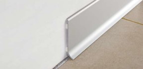 BTAA 60A L-образный плинтус с клеящим слоем H=60 мм, алюминий анодиров, цвет серебро, длина 2000 мм